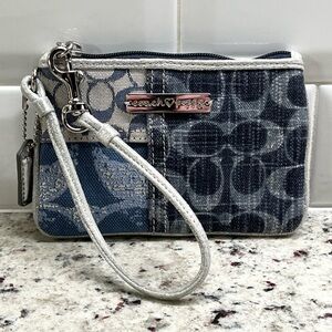 Coach Poppy Signature Denim Blue Patchwork Wristlet EUC